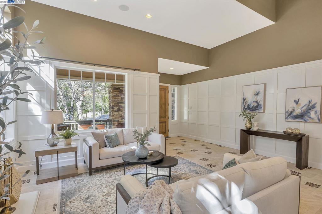 WINDEMERE - Residential