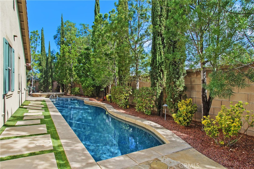42351 Gronlund Court