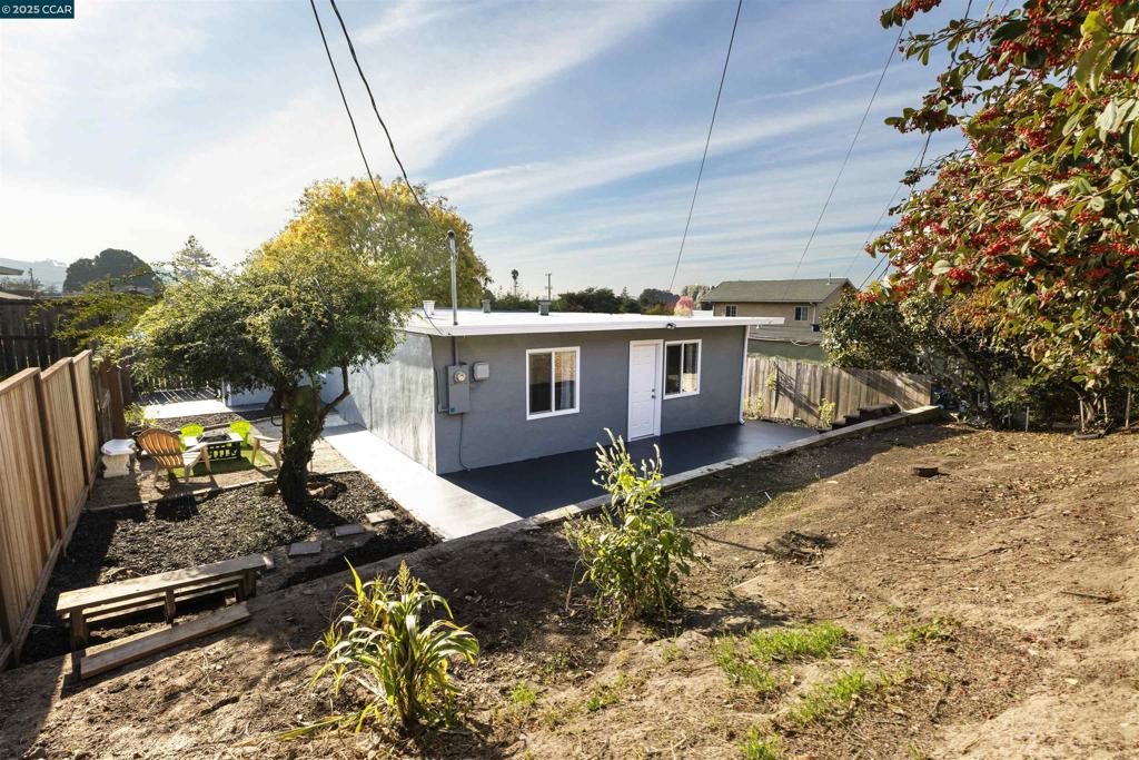 HILLTOP/FAIRMEDE - Residential