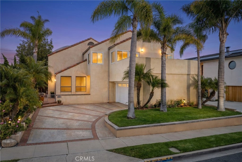 640 Island View DR
