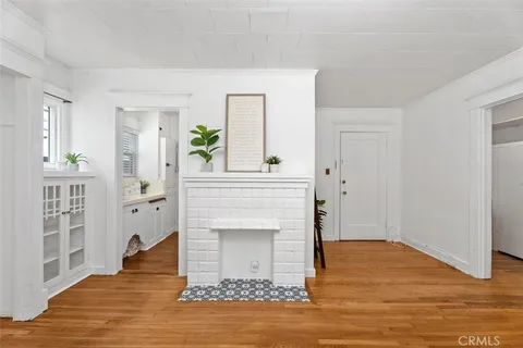 MLS: OC26083470