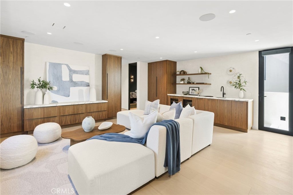 503 J, Newport Beach CA 92661 - Photo 19