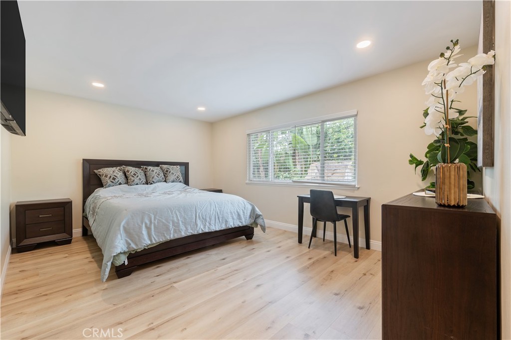 Park Huntington (PKHU) - Residential Lease