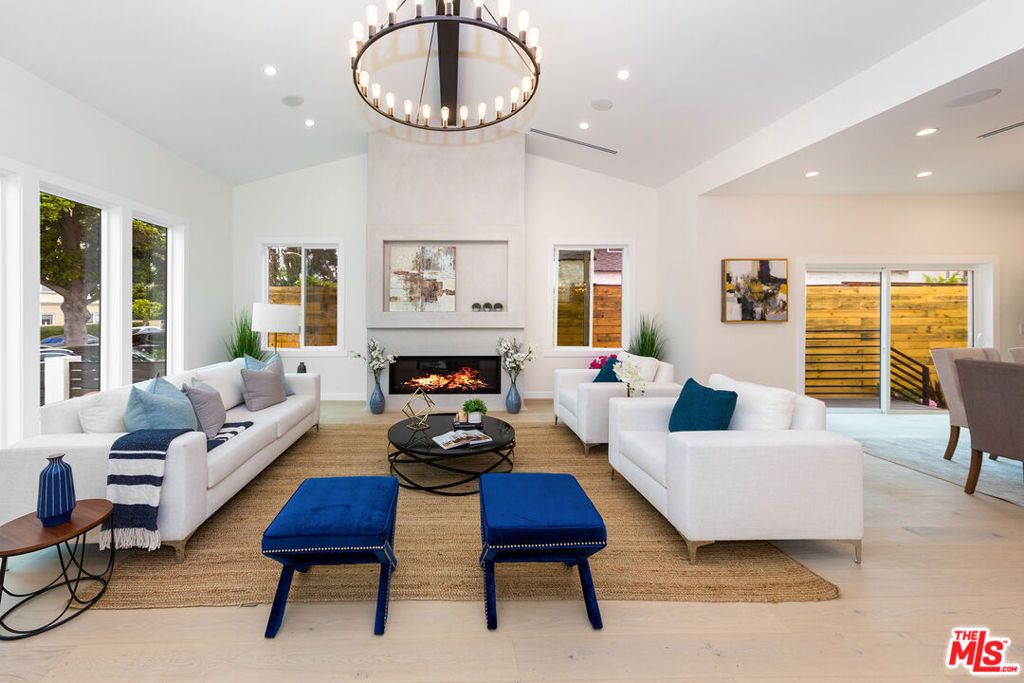 Photo of 1441 Livonia Avenue, Los Angeles, CA 90035 (MLS # 25590917)