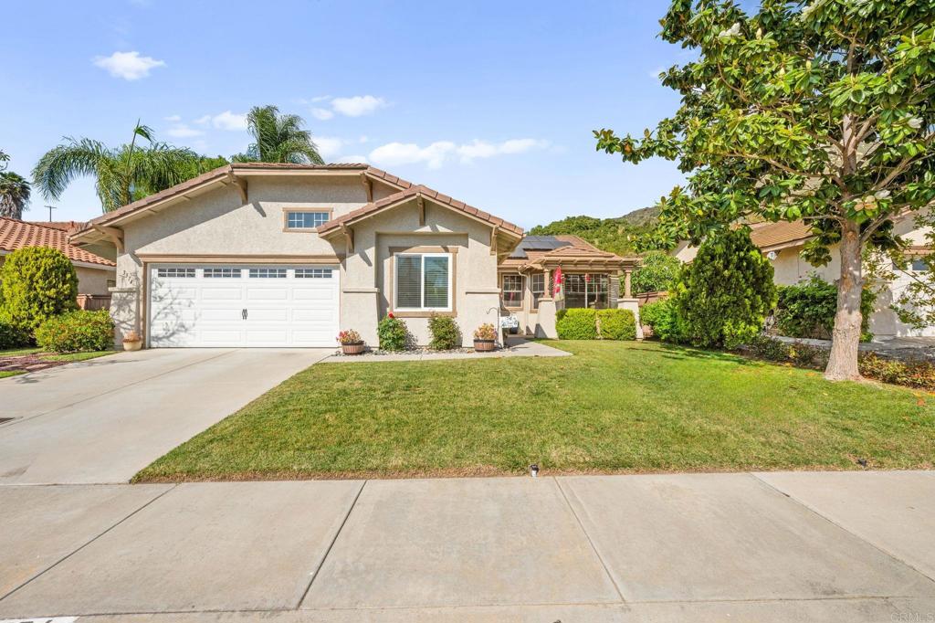 3374 Avocado Vista Ln.