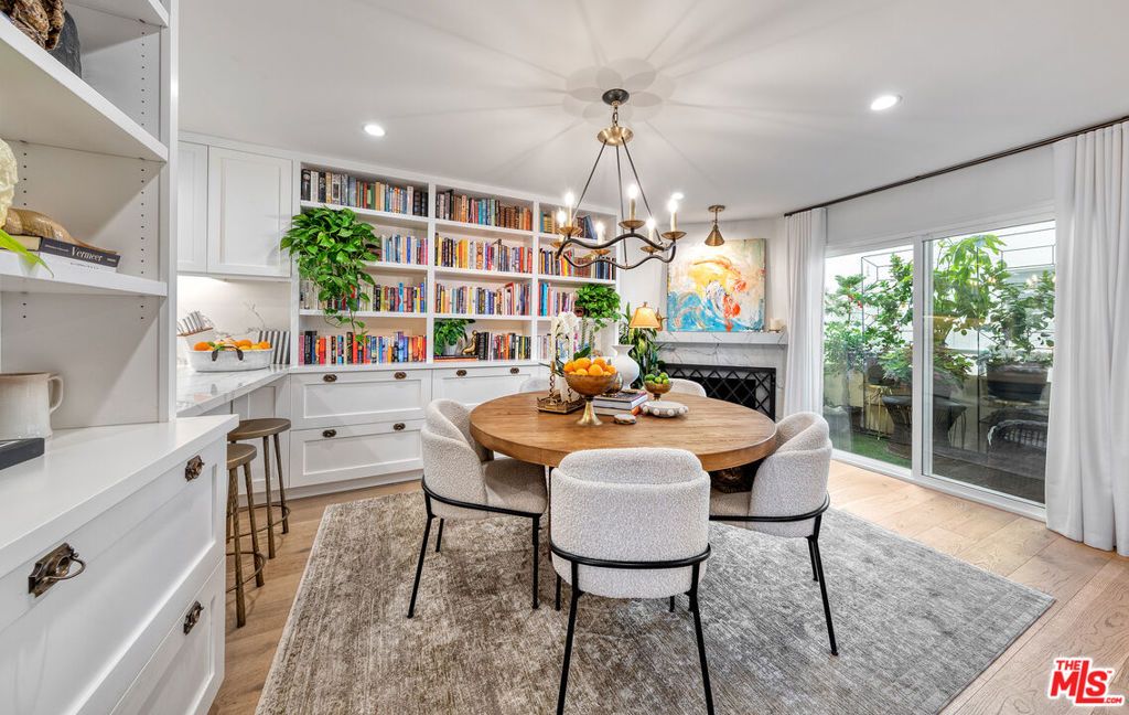 Photo of 1239 9th Street #4, Santa Monica, CA 90401 (MLS # 25604115)
