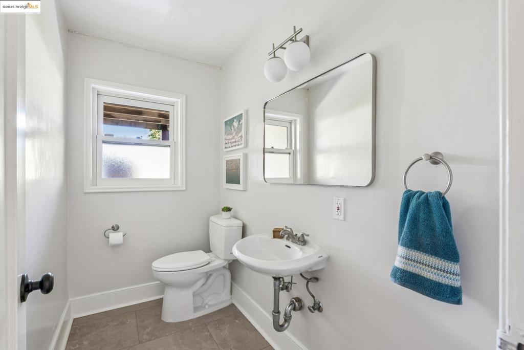 UPPER ROCKRIDGE - Residential