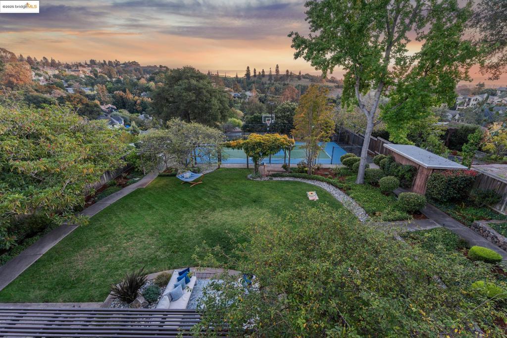 UPPER ROCKRIDGE - Residential