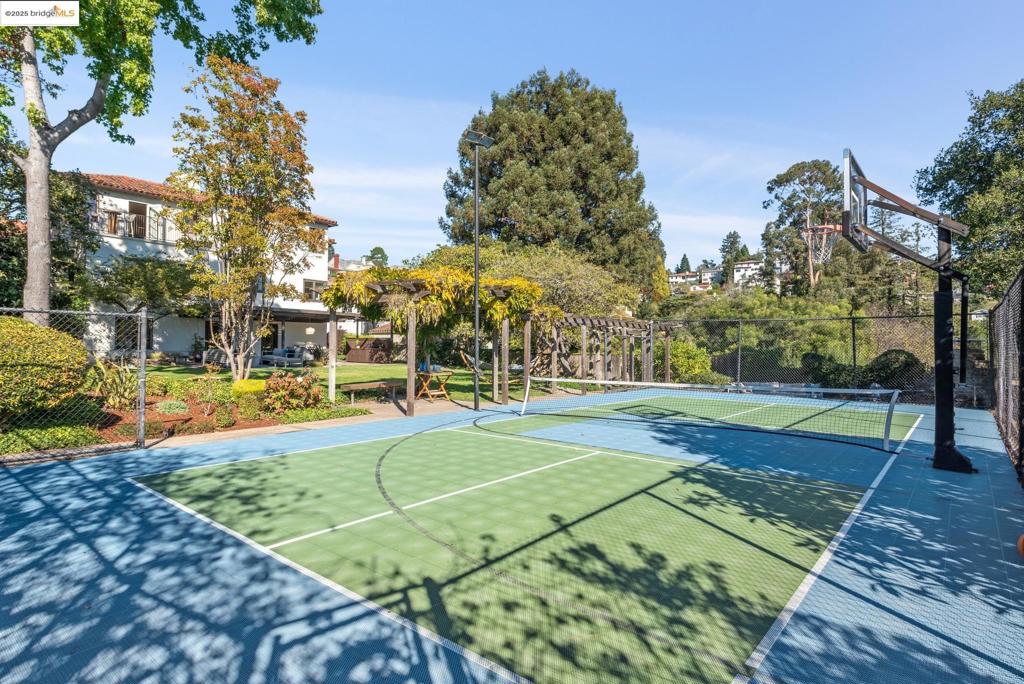 UPPER ROCKRIDGE - Residential