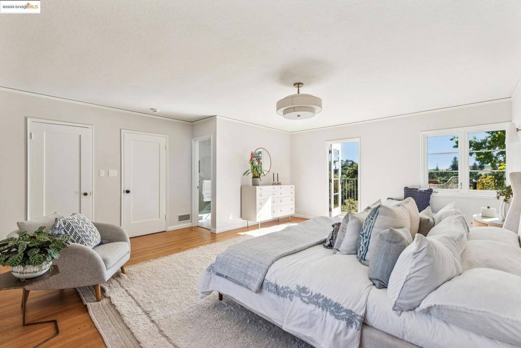 UPPER ROCKRIDGE - Residential