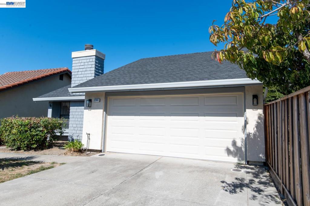 32941 Soquel St