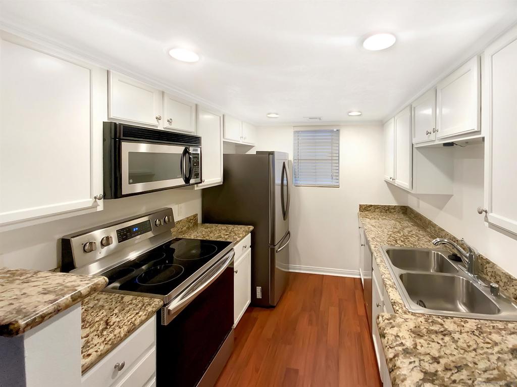 12059 Alta Carmel Ct 168