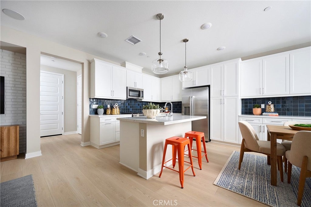 1727 Scarlett Road