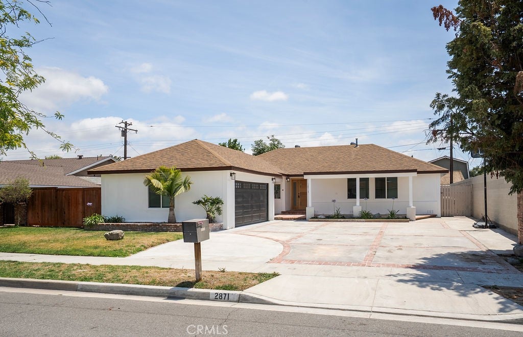 2871 W Tyler Avenue