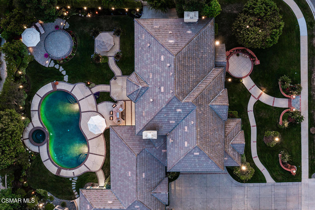 684 Noble Road