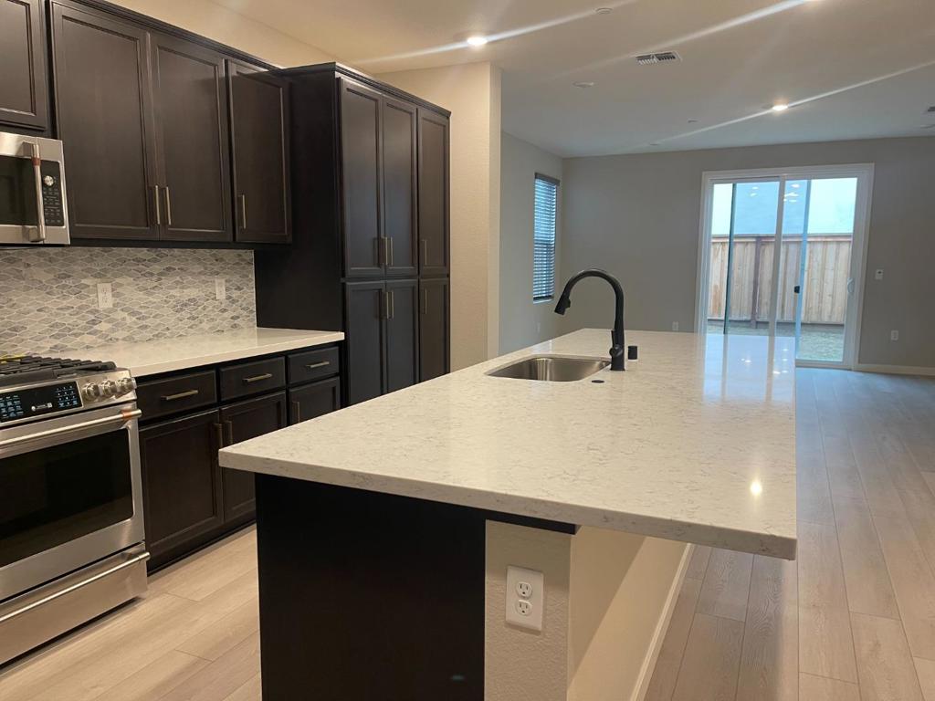 2513 Lake Club Drive