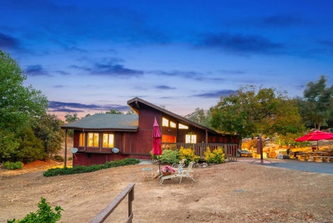 Photo of 2410 Mount Elena Way Way, Jamul, CA 91935 (MLS # 260015274SD)