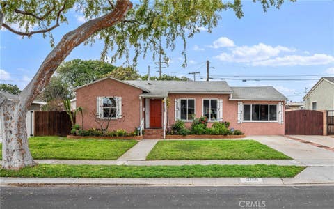Featured picture for the property SB24040084