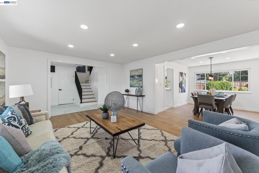 2865 Longspur Way