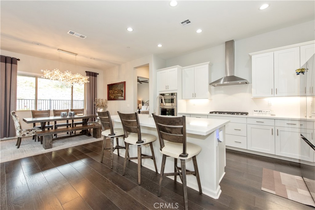 11828 Wandering Way