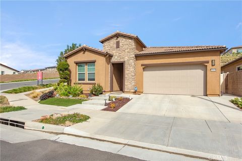 Photo of 11828 Wandering Way, Corona, CA 92883 (MLS # CV25231858)