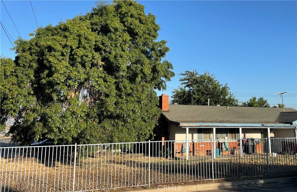 Opportunity Knocks in Yucaipa! This charming 2-bedroom, 2-bath home sits on a spacious corner lot at the end of a quiet cul-de-sac in a desirable neighborhood. With an additional bonus room currently being used as a third bedroom, there’s plenty of room to grow and personalize. The large lot offers endless possibilities—garden, RV parking, expansion—you name it! This is a probate sale, being sold as-is, where-is, making it a fantastic opportunity for investors, flippers, or savvy buyers ready to tap into this property's full potential. Nestled in the heart of Yucaipa, you’ll enjoy the convenience of nearby shopping, schools, and parks, all while tucked away in a peaceful residential setting. Don’t miss your chance to make this diamond in the rough shine. With tons of potential and a prime location, this is the one you’ve been waiting for!