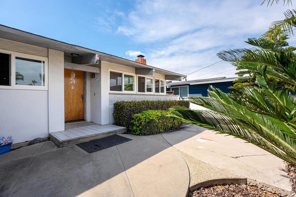 3026 Poinsettia Dr