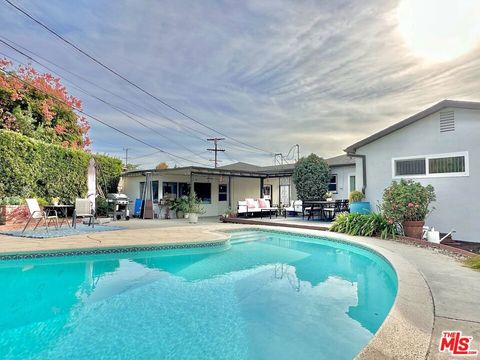 Photo of 2132 Mcpherson Place, Los Angeles, CA 90032 (MLS # 25537227) Photo of 2132 Mcpherson Place, Los Angeles, CA 90032 (MLS # 25537227)