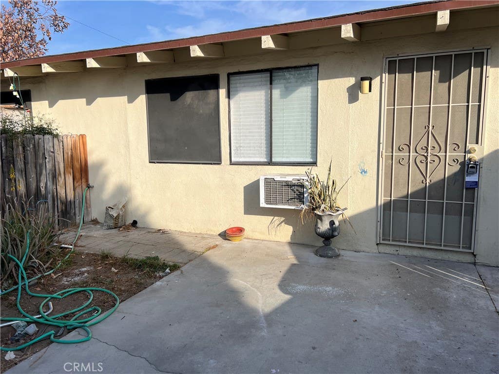 Photo of 240 W Mayfair AVE, Orange, CA 92867 (MLS # OC26168560)