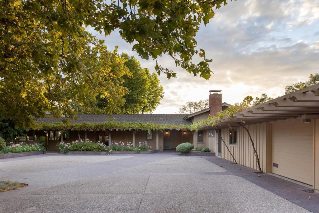 35351 E Carmel Valley Road