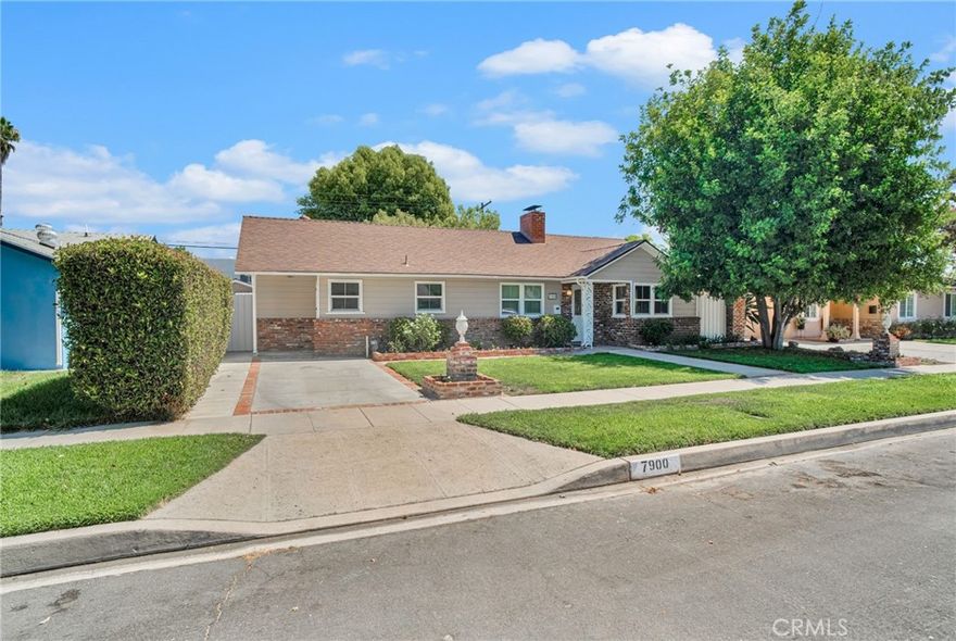 Recently remodeled Northridge home- 4+2 with wood new floors, new carpet in bedrooms, freshly painted, oversized two car garage, huge kitchen with new appliances and loads of counter/cabinet space. Great curb appeal with new lawn front and rear, flower garden, and loads of storage. Open floor-plan with warm fireplace, new bathrooms and fixtures, large bedrooms with new closets and doors. plus much more. A true rare find !!