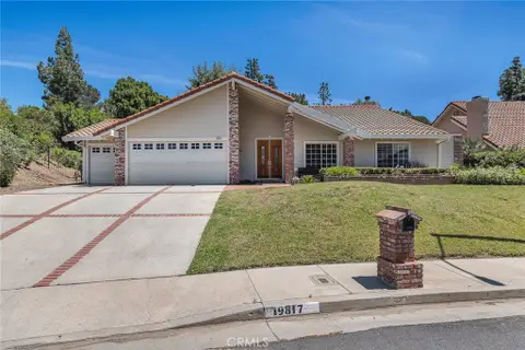 MLS: SR26104715