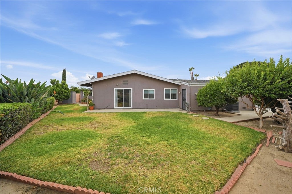 14352 Kipling Lane, Tustin CA 92780 - Photo 32