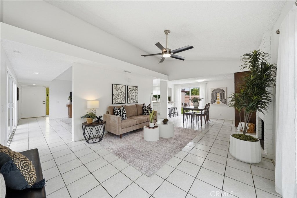 14352 Kipling Lane, Tustin CA 92780 - Photo 19