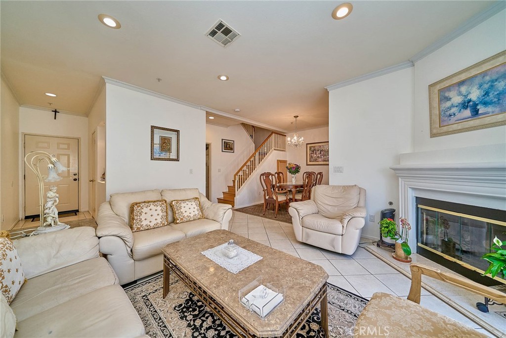 9008 Primavera Lane