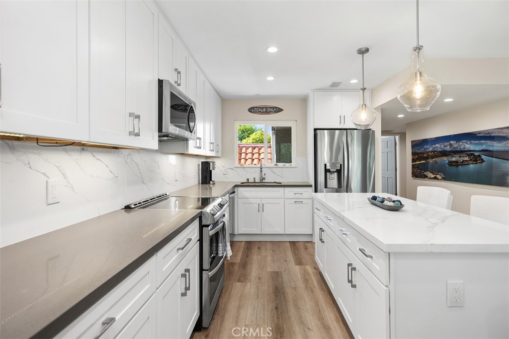 5506 Paseo Del Lago W N