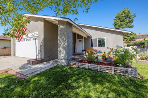 Photo of 31511 Cherry DR, Castaic, CA 91384 (MLS # SR26107719)