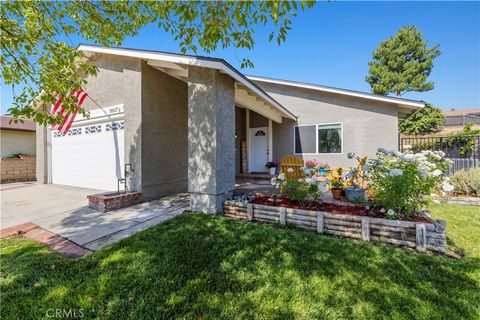 Photo of 31511 Cherry DR, Castaic, CA 91384 (MLS # SR26107719)