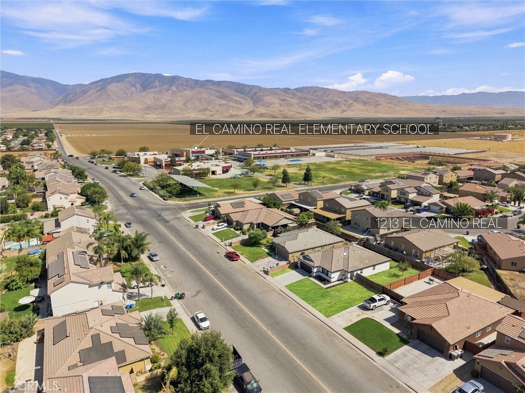 1213 El Camino Real