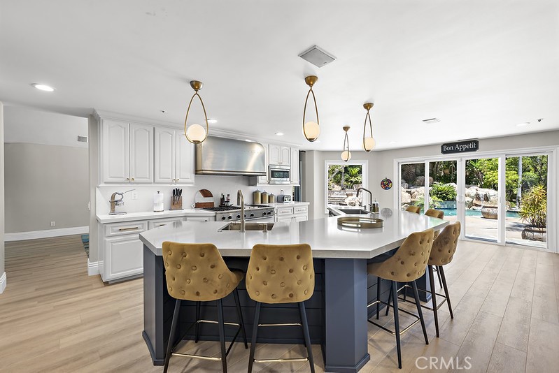 27572 Gold Dust Ln