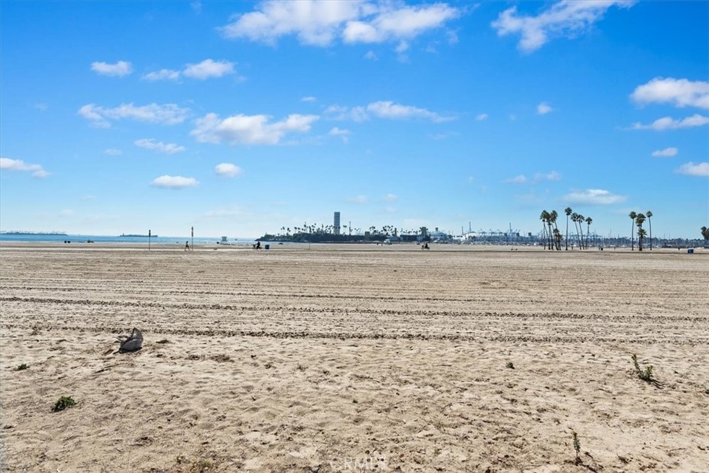 Alamitos Beach (AB) - Residential