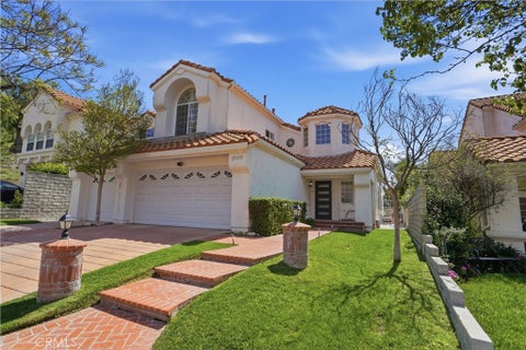 Photo of 25550 Longfellow Place Pl, Stevenson Ranch, CA 91381 (MLS # SR26187802)