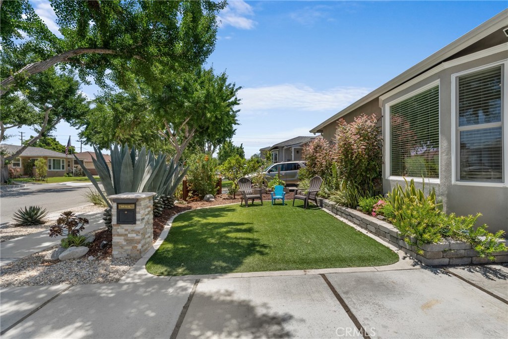 4527 Josie Avenue