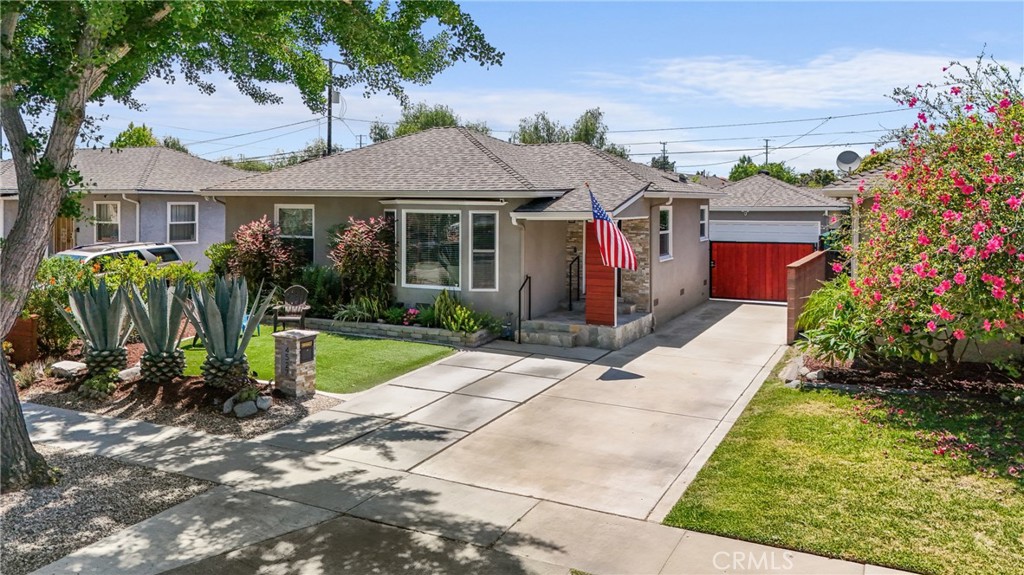 4527 Josie Avenue
