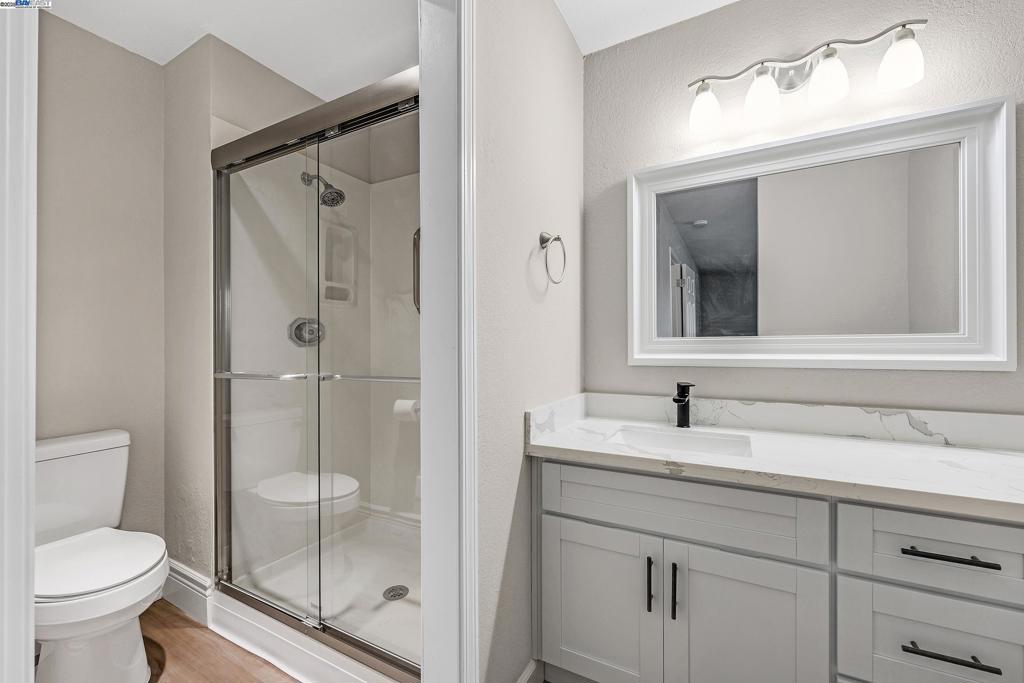 FLORESTA GARDENS - Residential