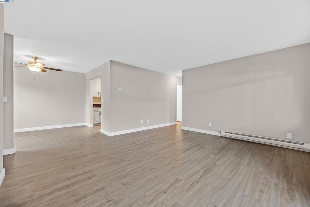 FLORESTA GARDENS - Residential