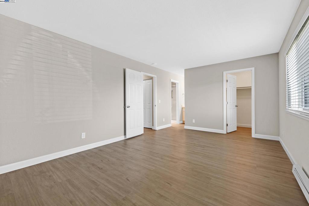 FLORESTA GARDENS - Residential