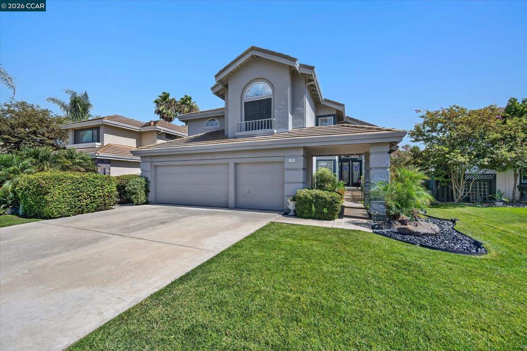 2353 Wayfarer Dr