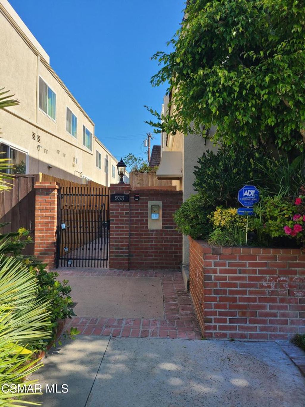 Photo of 933 21st Street #12, Santa Monica, CA 90403 (MLS # 226001668)