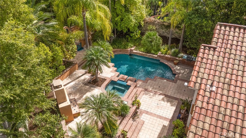 22122 Brookpine